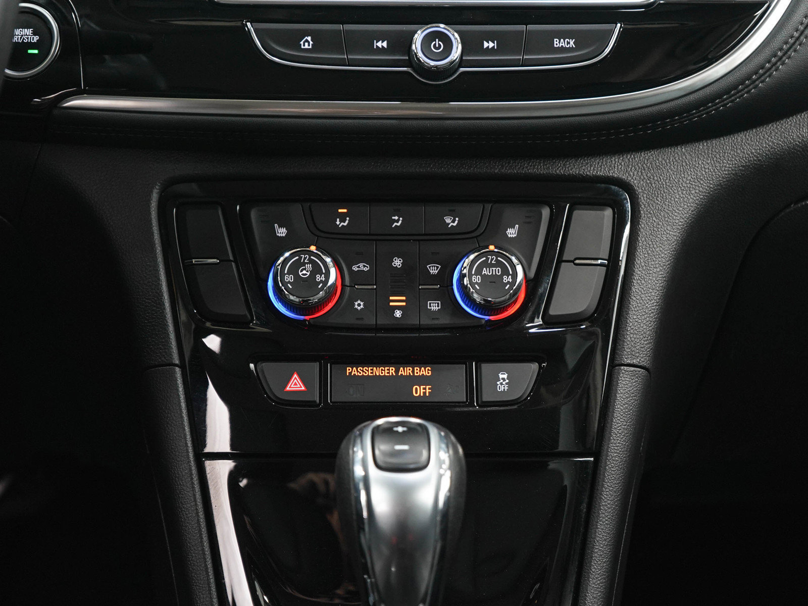 Used 2018 Buick Encore Essence AWD/4WD image 18
