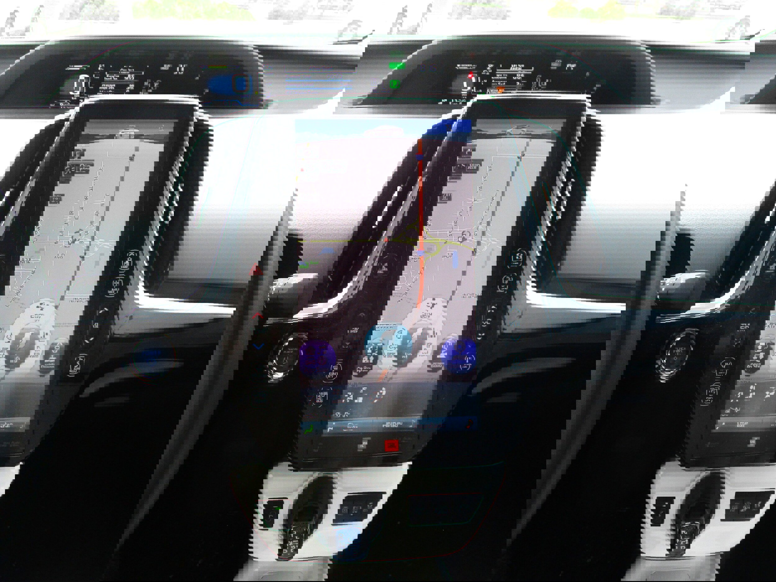 Used 2018 Toyota Prius Prime Advanced w/ Carpet Mat Package FWD image 12