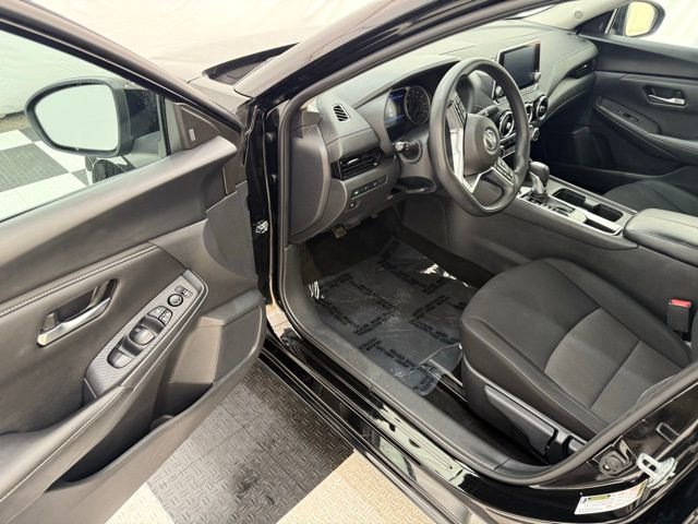 Used 2023 Nissan Sentra SV image 18