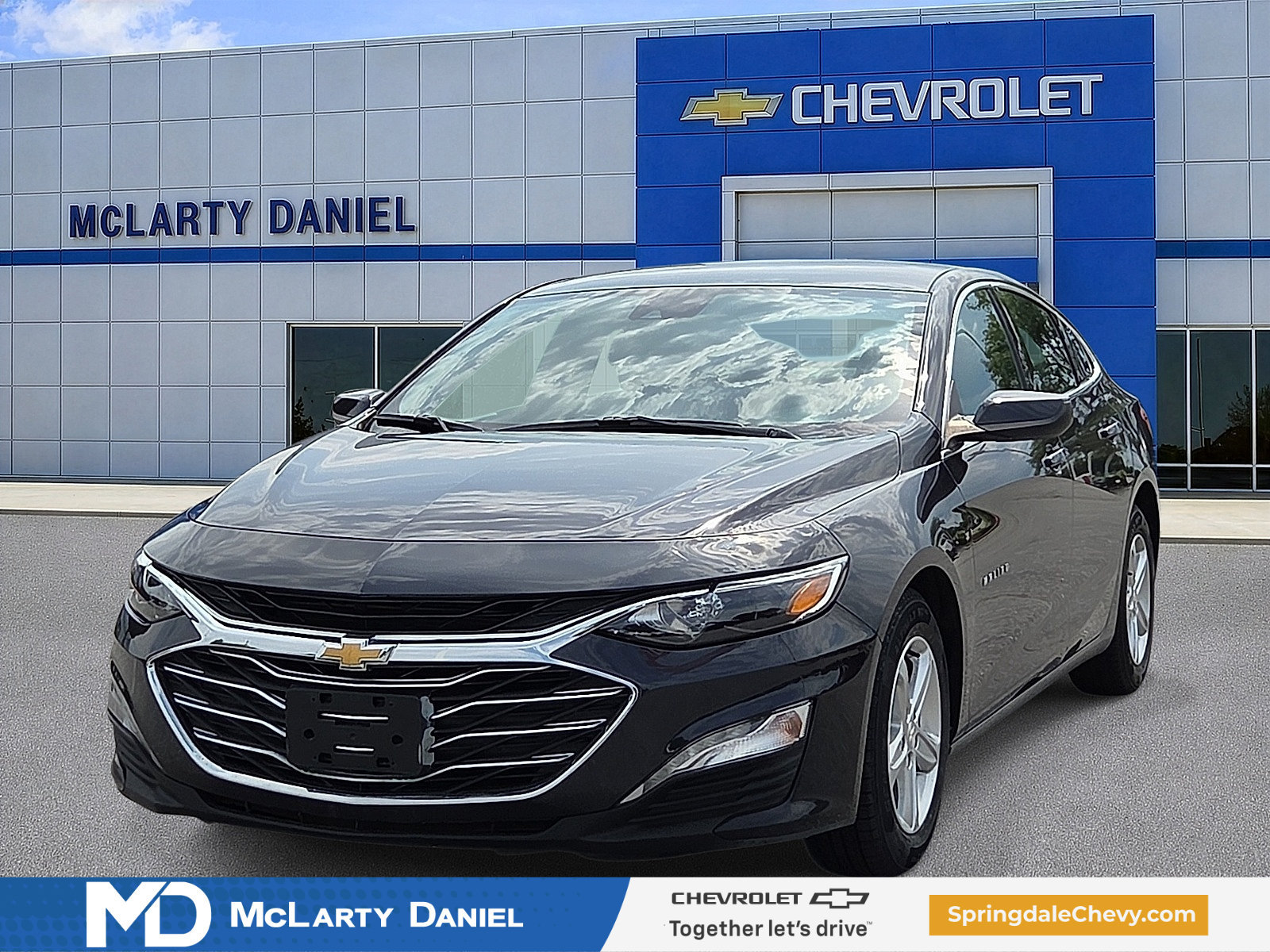 Used 2023 Chevrolet Malibu LT w/ Driver Confidence Package FWD image 2