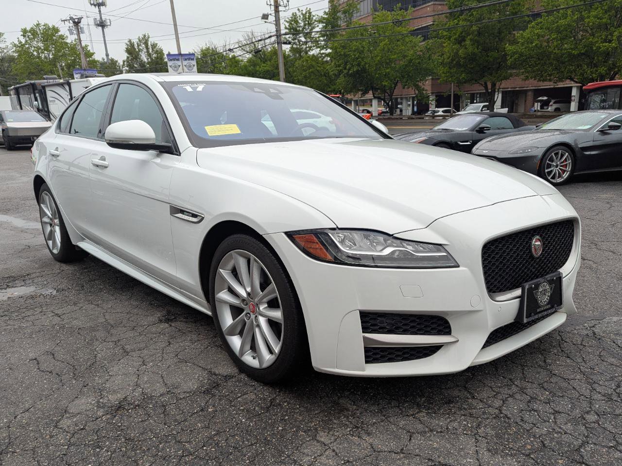 Used 2017 Jaguar XF R-Sport AWD/4WD image 5