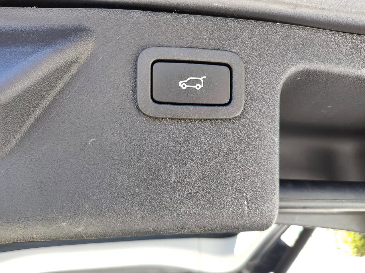 Used 2017 Land Rover Discovery Sport HSE image 43