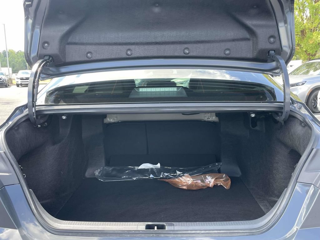 Used 2026 Toyota Camry SE w/ Convenience Package FWD image 9