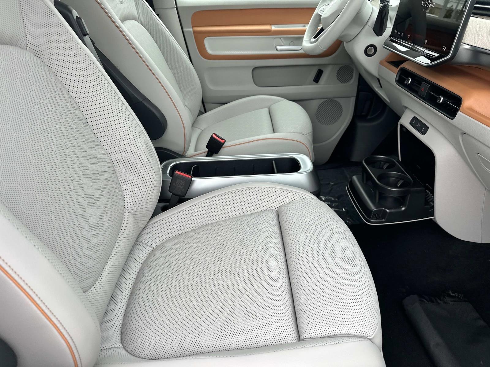 New 2025 Volkswagen ID. Buzz 1st Edition image 4