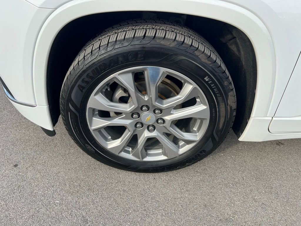 Used 2018 Chevrolet Traverse Premier image 12