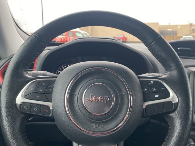 Used 2020 Jeep Renegade Trailhawk w/ Cold Weather Group image 15