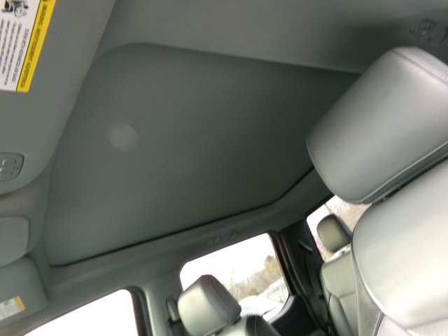 Used 2022 Ford F150 Lariat w/ Equipment Group 502A High image 18