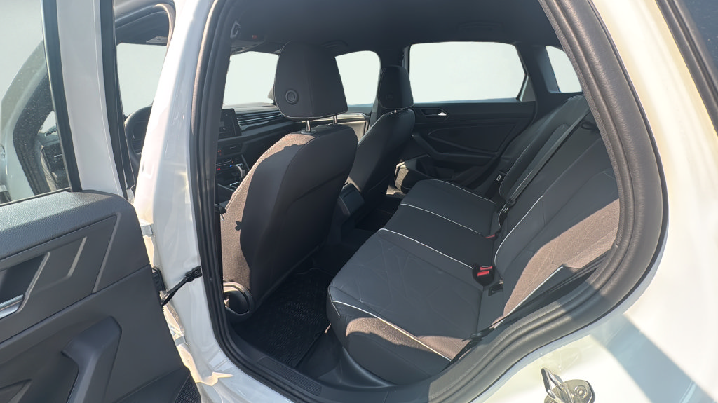 Used 2026 Volkswagen Jetta Sport FWD image 18