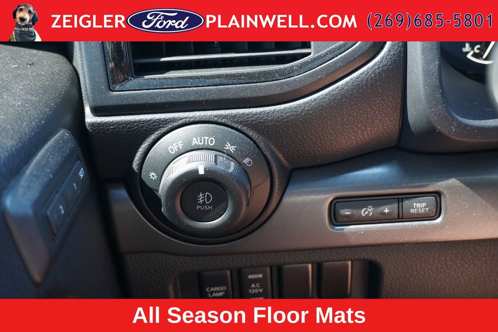 Used 2021 Nissan Titan PRO-4X w/ Pro-4x Convenience Package AWD/4WD image 29