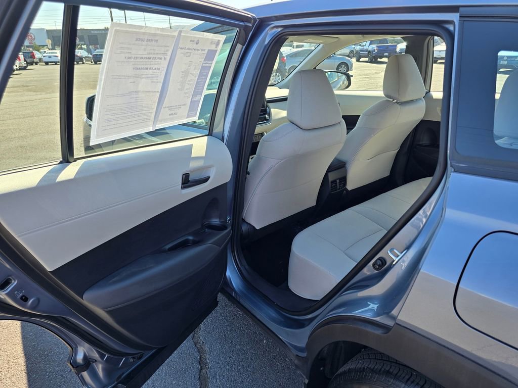 Used 2023 Toyota Corolla Cross L image 17