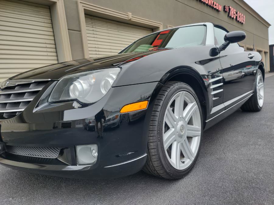 Used 2006 Chrysler Crossfire Limited RWD image 38