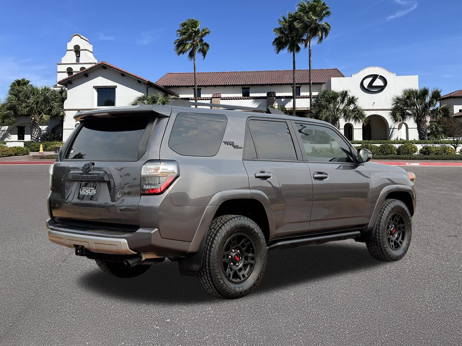 Used 2023 Toyota 4Runner TRD Off-Road Premium image 2