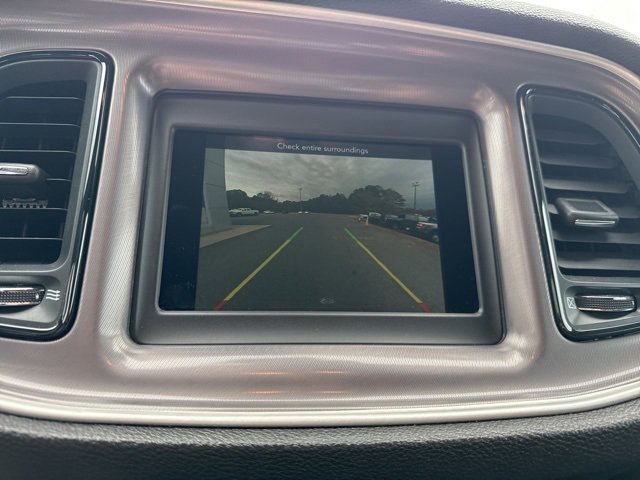 Used 2022 Dodge Challenger SXT image 17