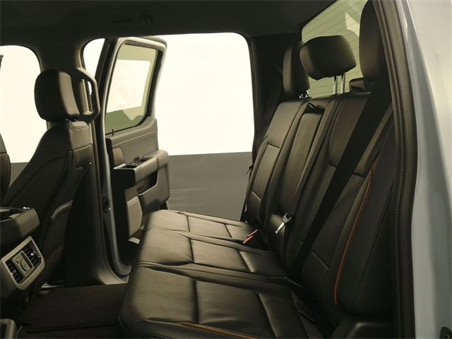 New 2026 Ford F250 Lariat w/ FX4 Off-Road Package image 10