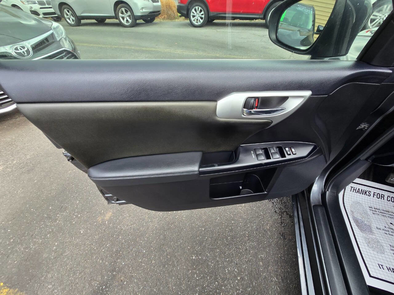 Used 2011 Lexus CT 200h Premium image 14