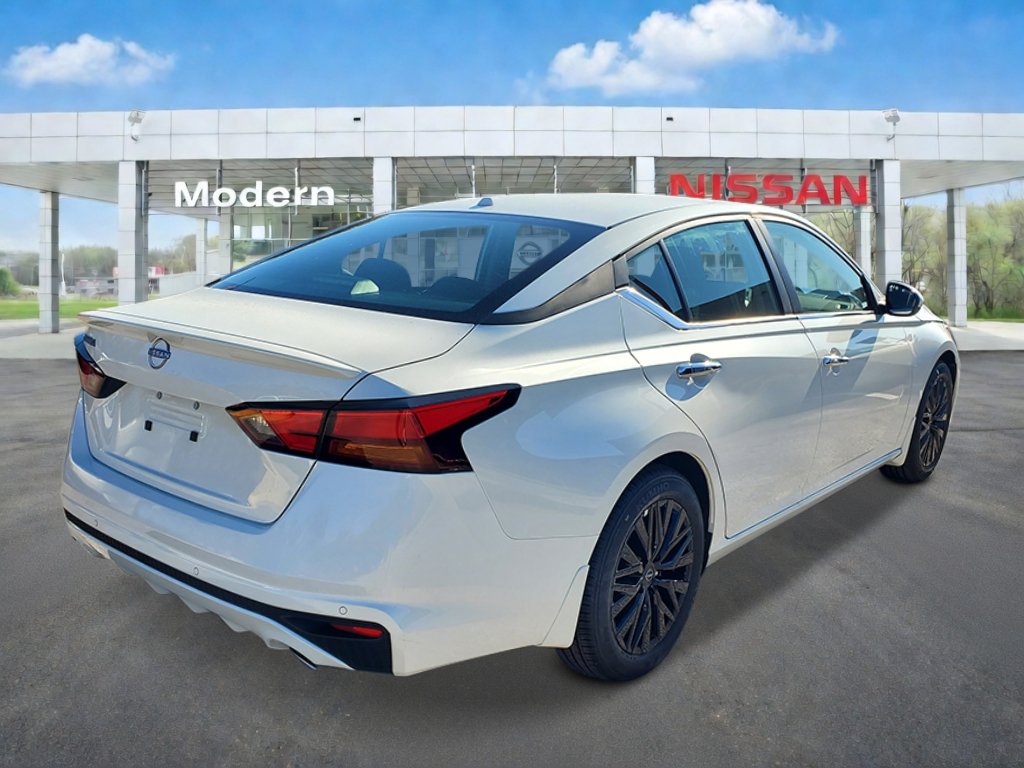 New 2026 Nissan Altima 2.5 SV FWD image 4