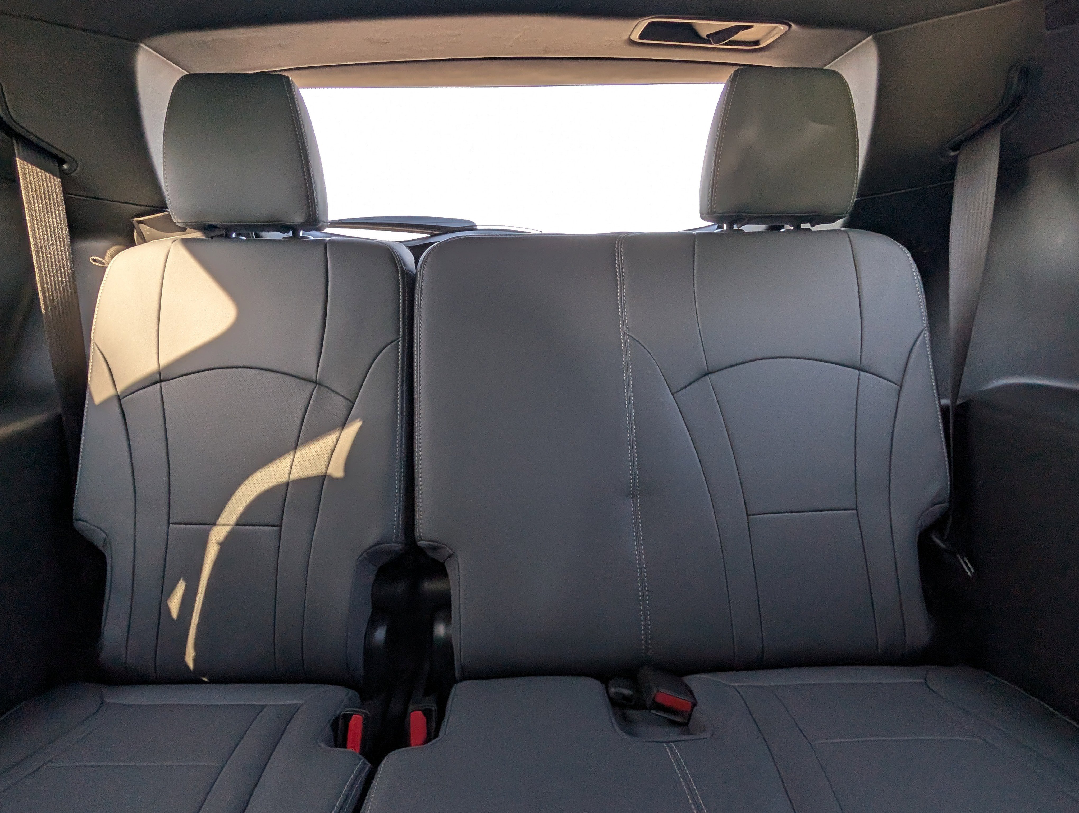 Used 2024 Buick Enclave Essence w/ Sport Touring Edition image 32