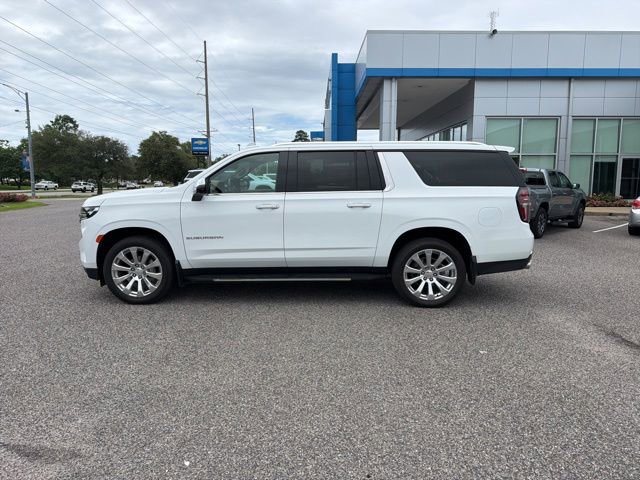 Used 2021 Chevrolet Suburban Premier w/ Premium Package RWD image 8