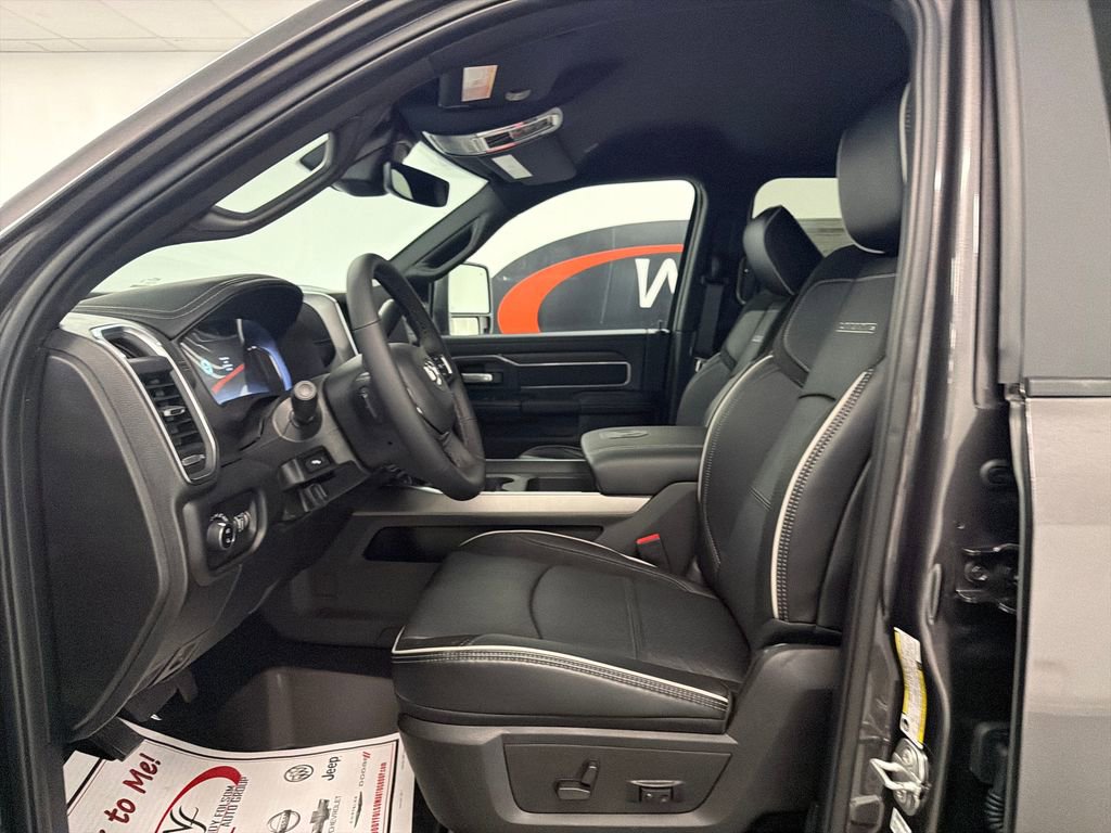 New 2026 RAM 2500 Laramie AWD/4WD image 8