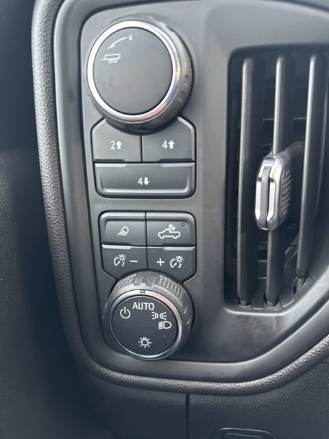 Used 2025 Chevrolet Silverado 2500 W/T w/ WT Convenience Package image 30