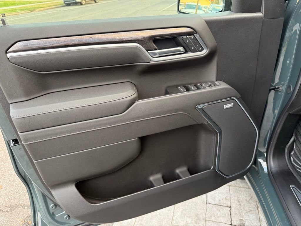New 2026 Chevrolet Silverado 1500 LTZ w/ Z71 Off-Road Package AWD/4WD image 9