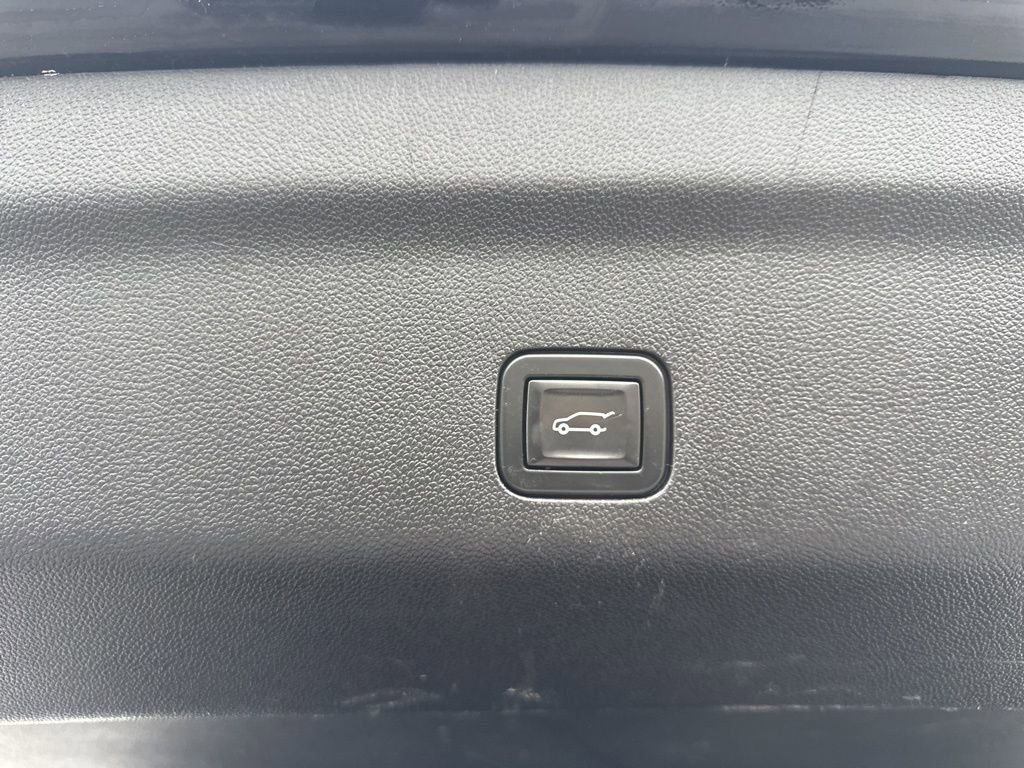 Used 2021 Chevrolet Tahoe RST image 17