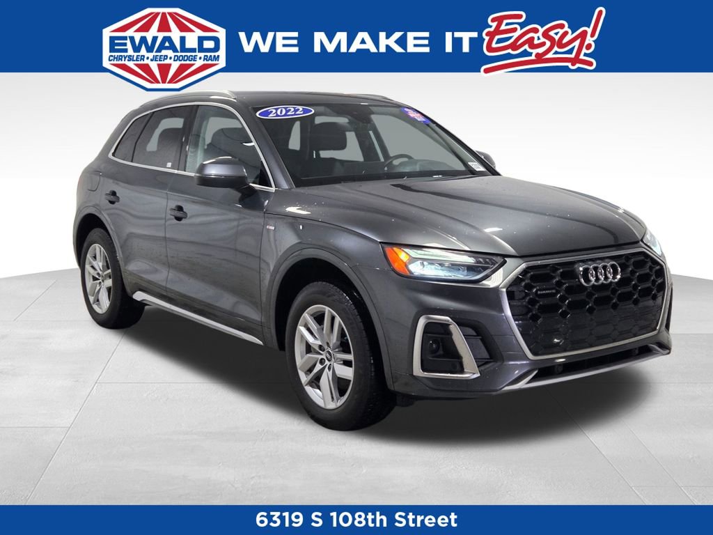 Used 2022 Audi Q5 2.0T Premium w/ Convenience Package image 1