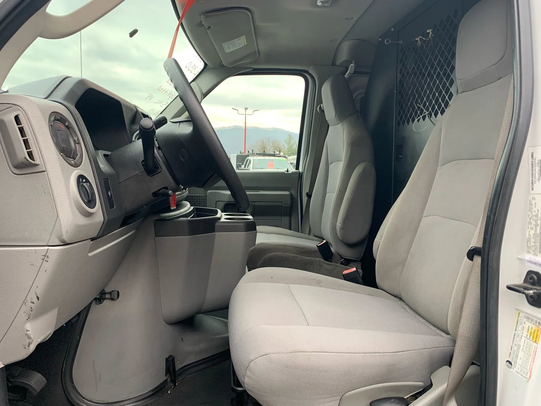 Used 2014 Ford E-350 and Econoline 350 Extended Super Duty w/ Insulation Package image 9