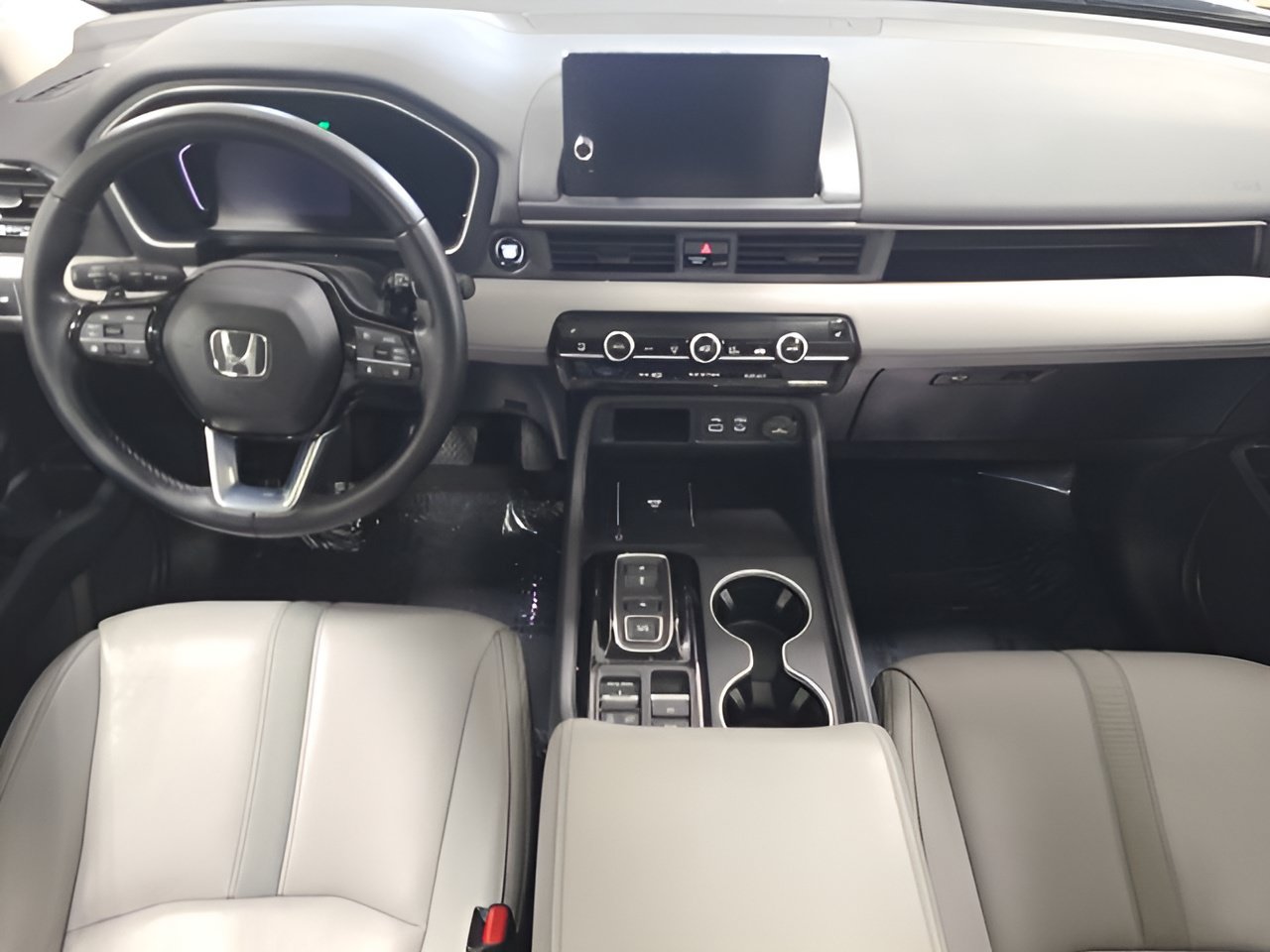 Used 2024 Honda Pilot Touring image 25