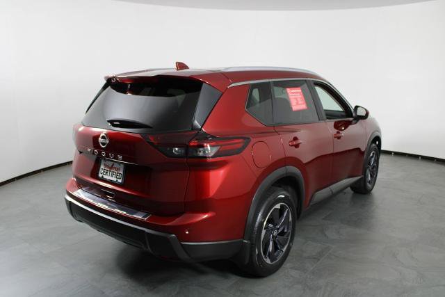 Certified 2025 Nissan Rogue SV w/ SV Premium Package FWD image 4