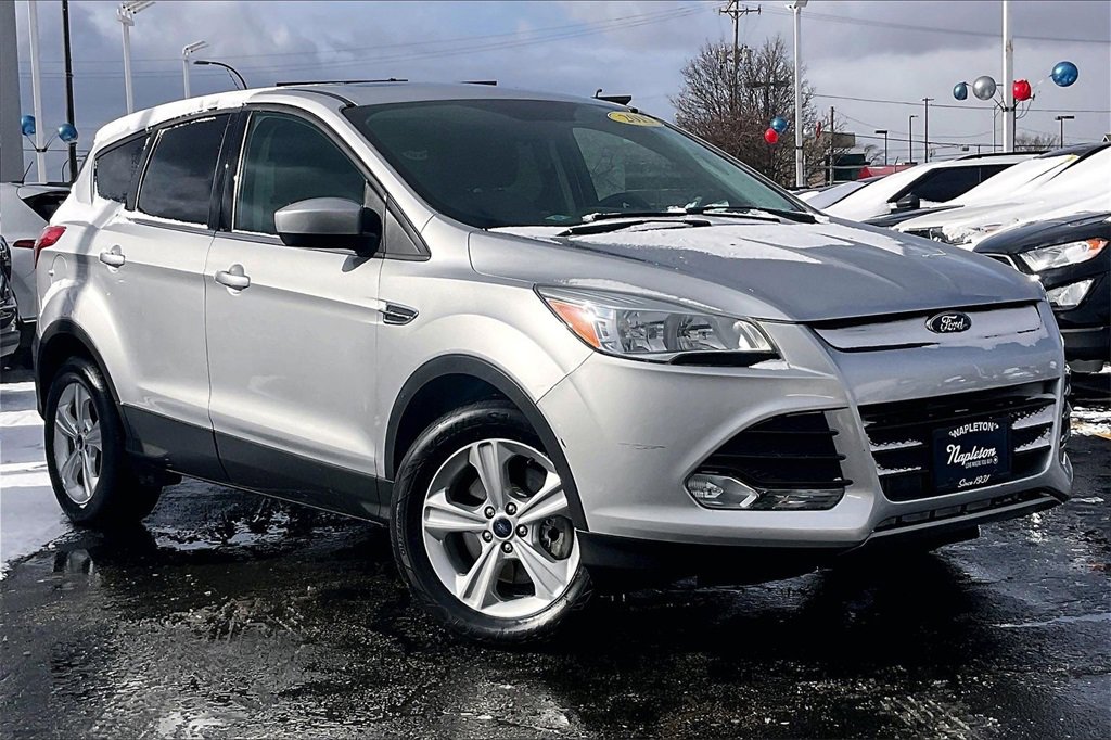 Used 2015 Ford Escape SE image 32