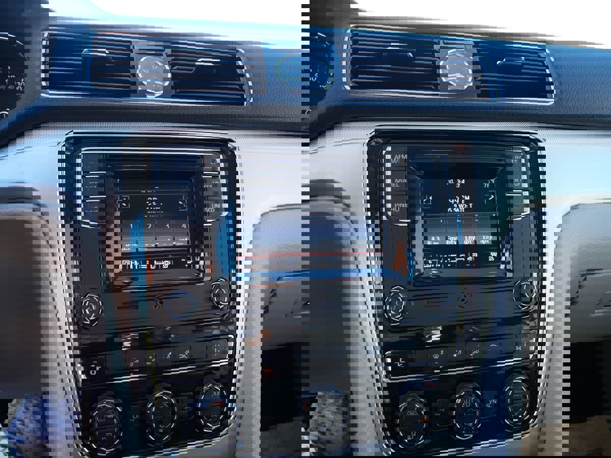 Used 2016 Volkswagen Passat 1.8T S image 12