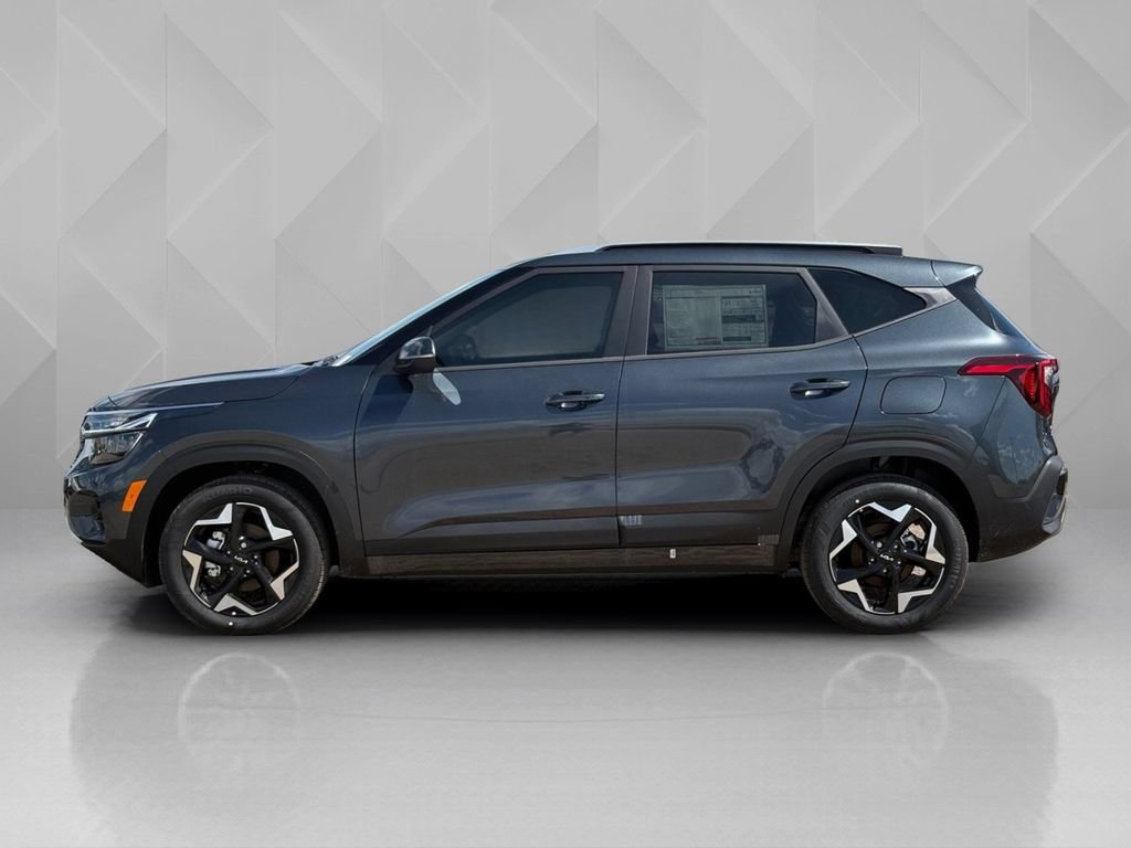 New 2026 Kia Seltos S FWD image 8
