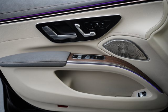 Used 2022 Mercedes-Benz EQS 580 4MATIC Sedan image 34