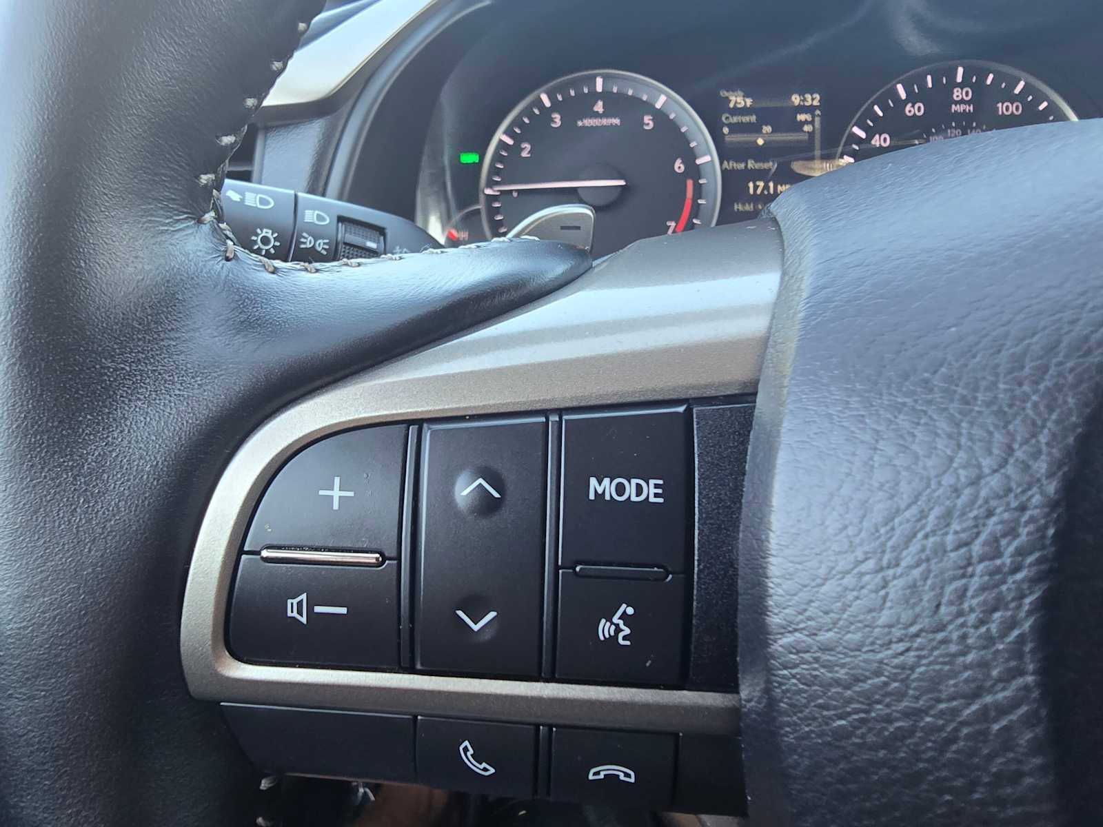 Certified 2022 Lexus RX 350L Luxury image 34