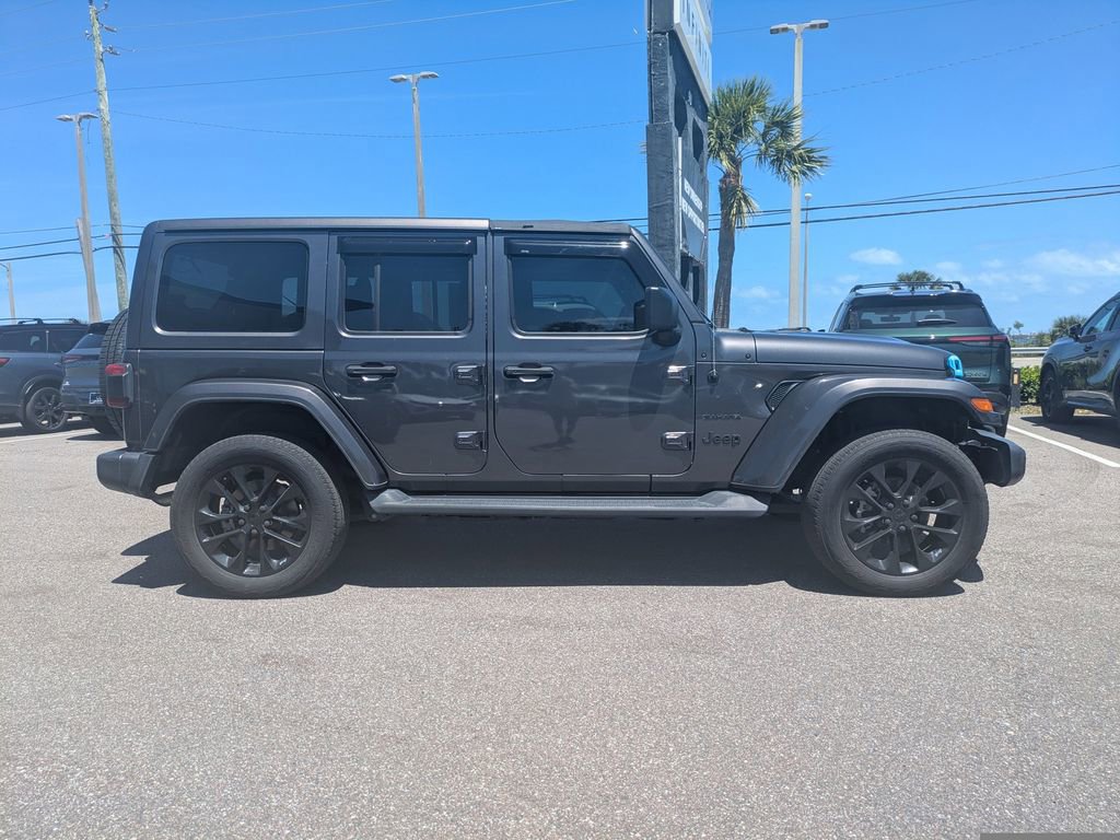 Used 2021 Jeep Wrangler Unlimited Sahara w/ Cold Weather Group AWD/4WD image 3