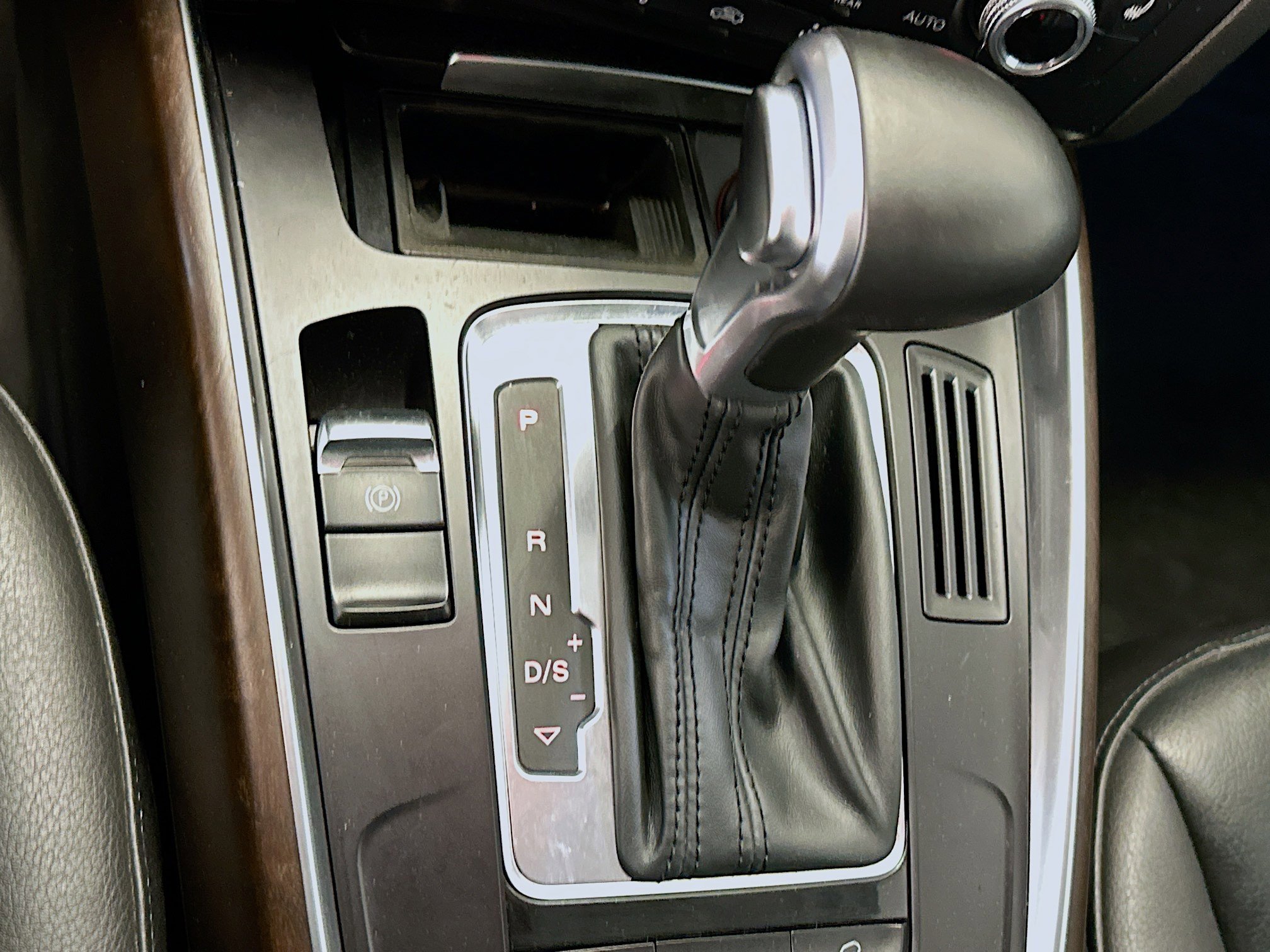 Used 2017 Audi Q5 2.0T Premium image 23