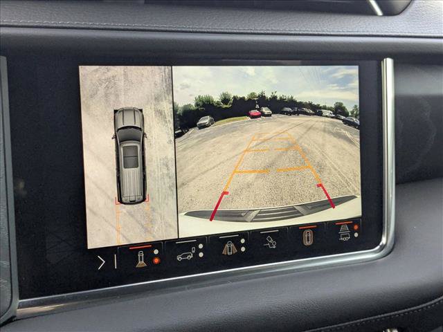 Used 2024 GMC Yukon Denali w/ Advanced Technology Package AWD/4WD image 13