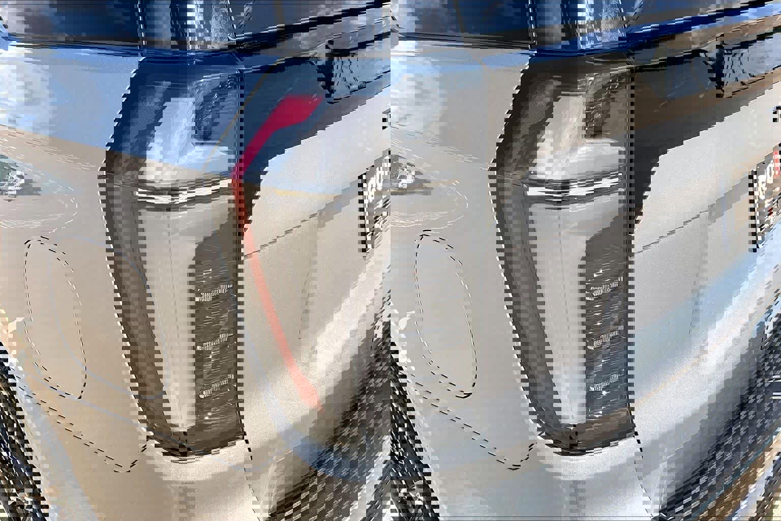 Used 2025 Chevrolet Tahoe RST w/ Comfort Package AWD/4WD image 29