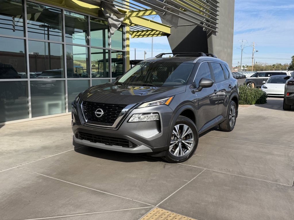 Used 2023 Nissan Rogue SV w/ SV Premium B Package image 2