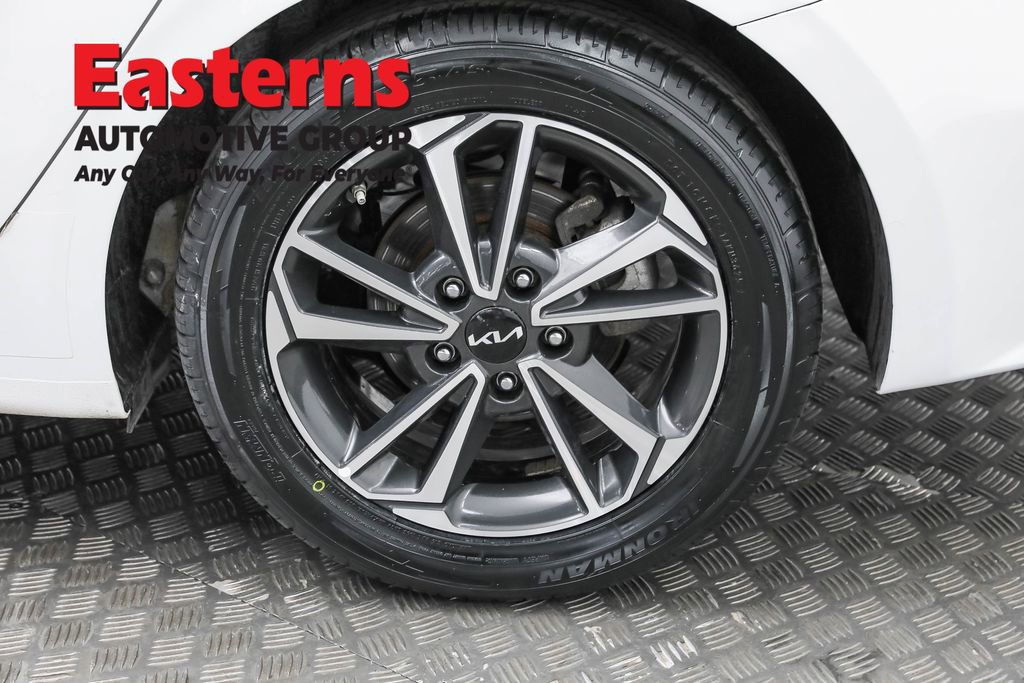 Used 2024 Kia Forte LXS image 32