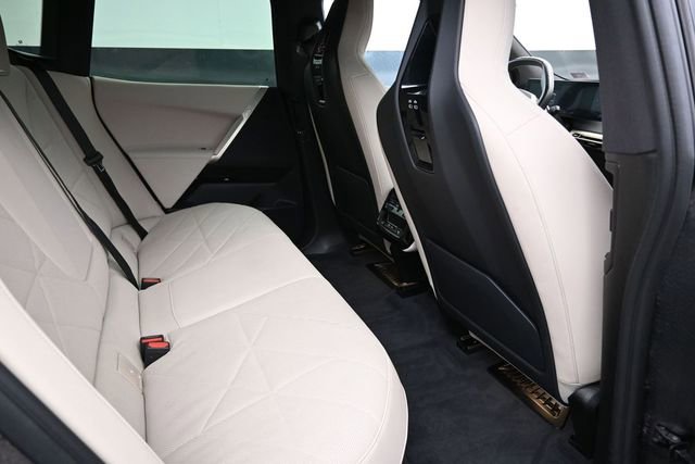 Used 2023 BMW iX xDrive50 AWD/4WD image 18