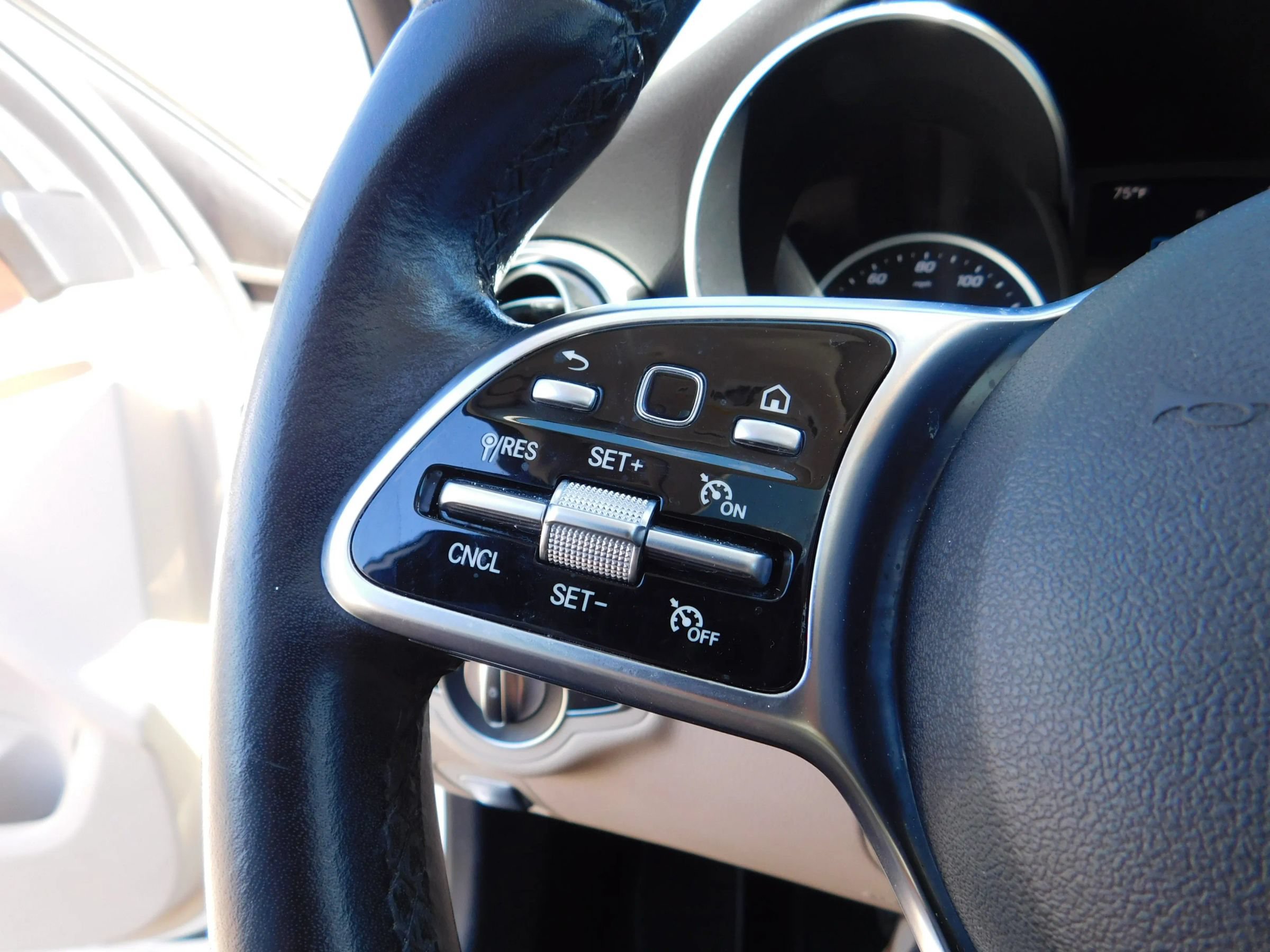 Used 2019 Mercedes-Benz C 300 Sedan image 26