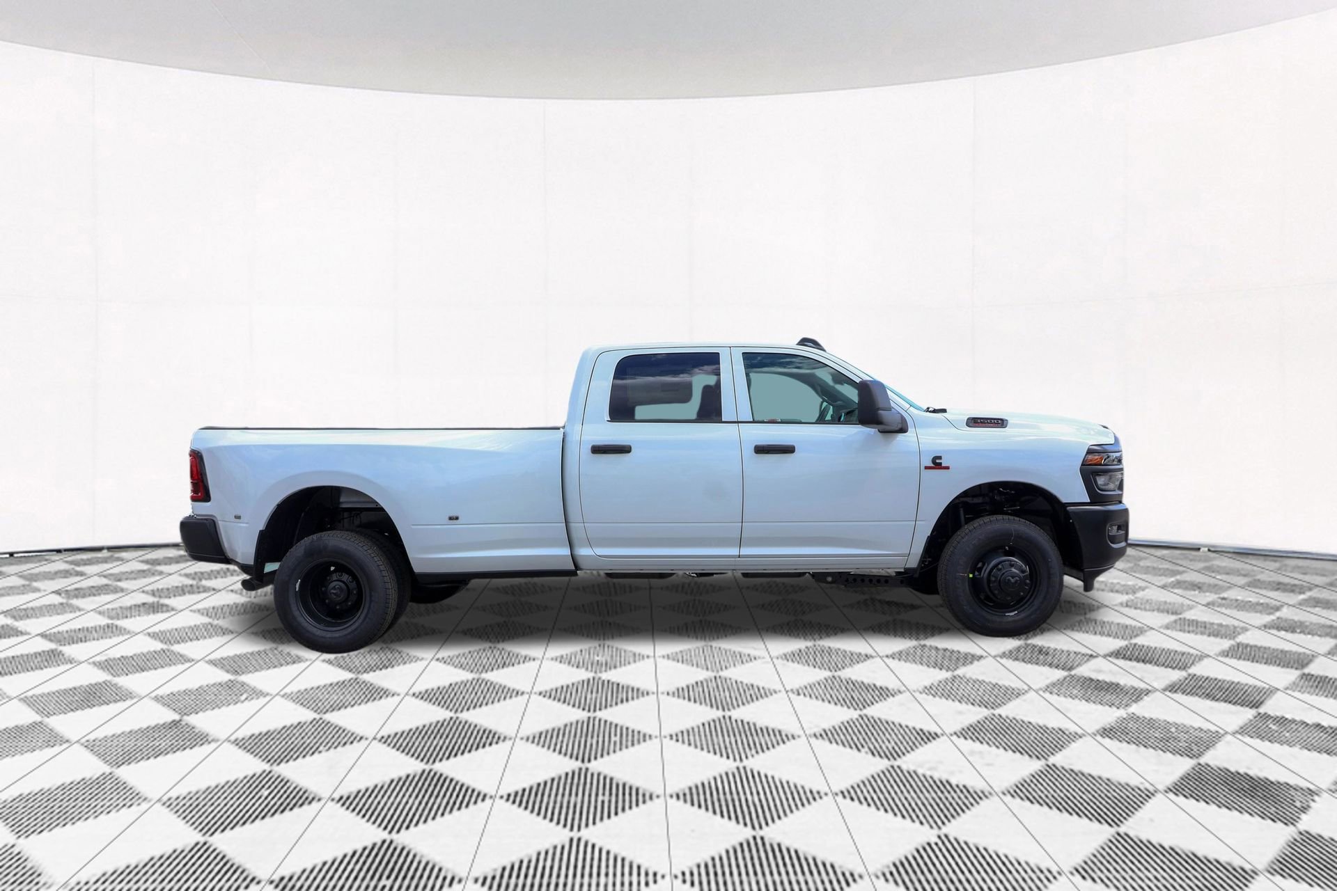 New 2026 RAM 3500 Tradesman AWD/4WD image 10