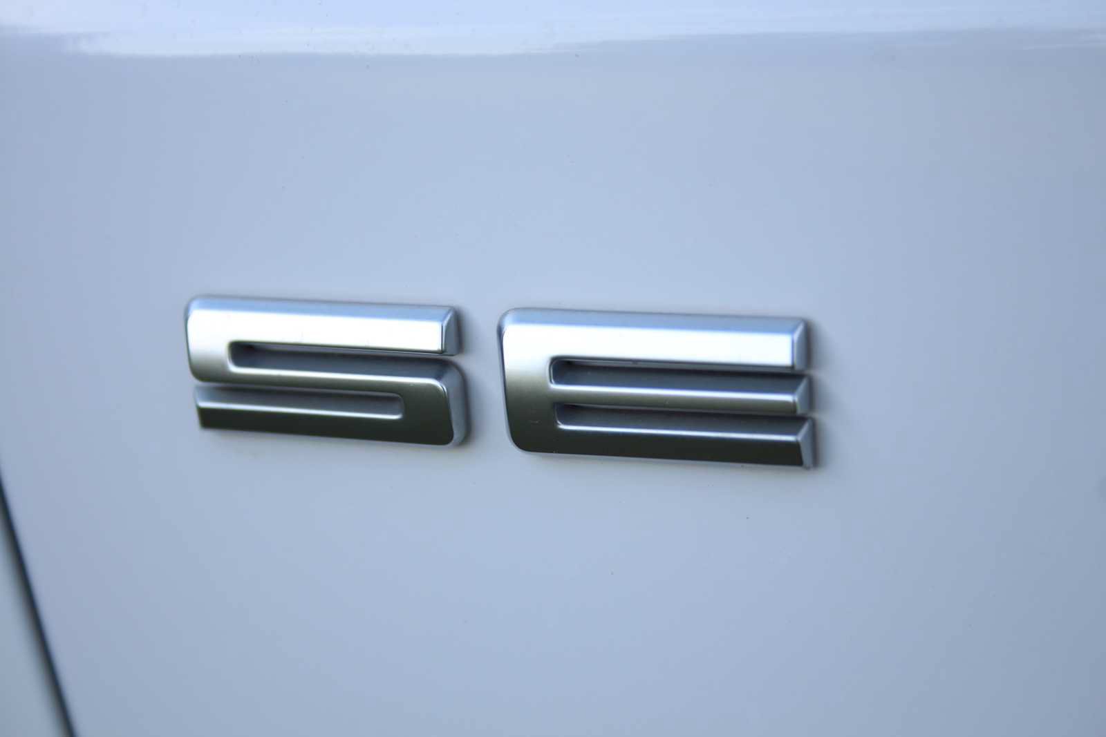 Used 2022 Ford Escape SE w/ Cold Weather Package AWD/4WD image 11