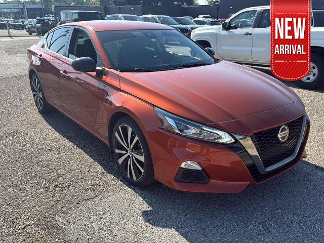 Certified 2021 Nissan Altima 2.5 SR FWD image 1