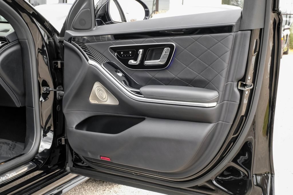 Used 2022 Mercedes-Benz S 580 4MATIC Sedan image 40