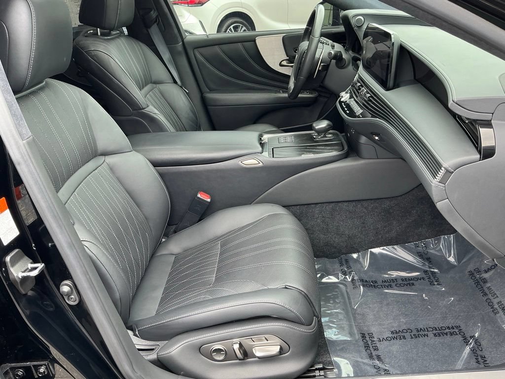 Certified 2023 Lexus LS 500h AWD w/ Luxury Package image 22