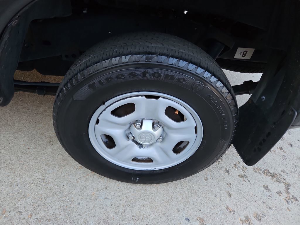 Used 2014 Toyota Tacoma 2WD Access Cab w/ Convenience Package image 25