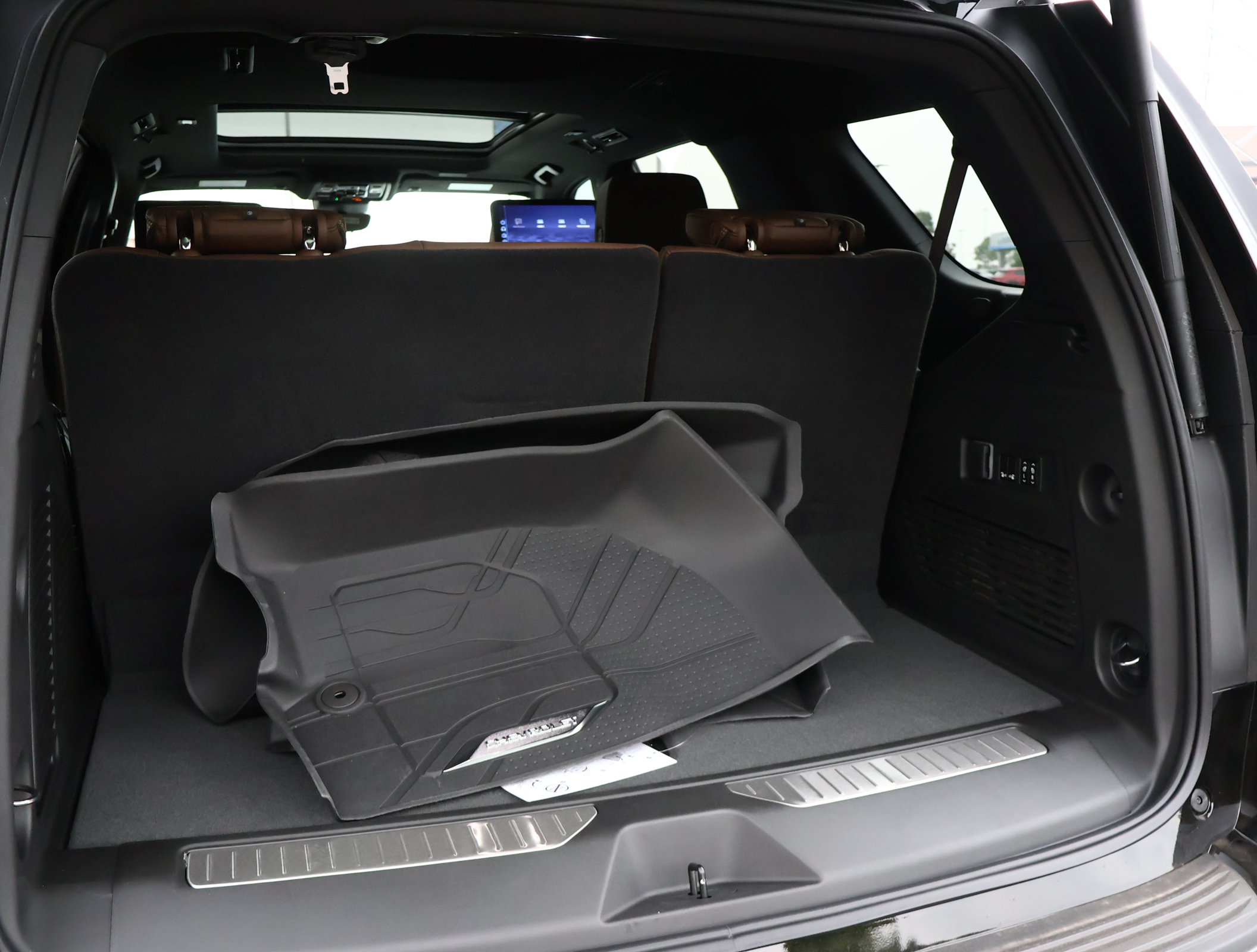 New 2026 Chevrolet Tahoe High Country AWD/4WD image 29